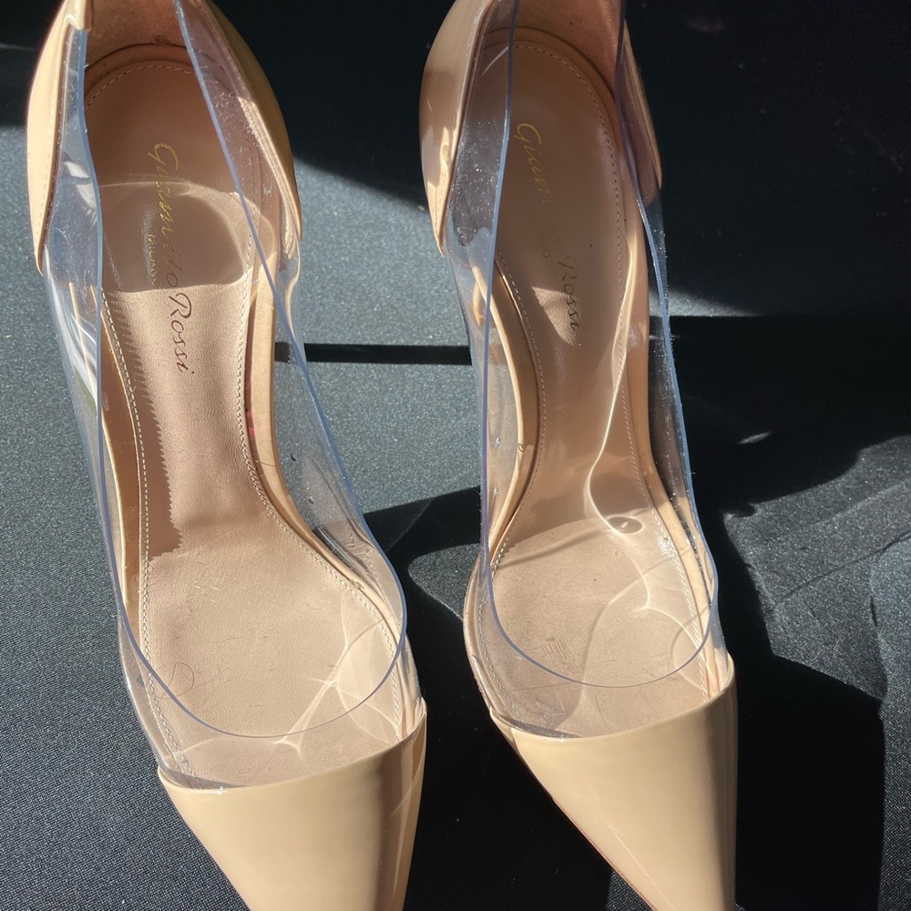 Gianvito Rossi Beige and Transparent Heels - Picture 2 of 5